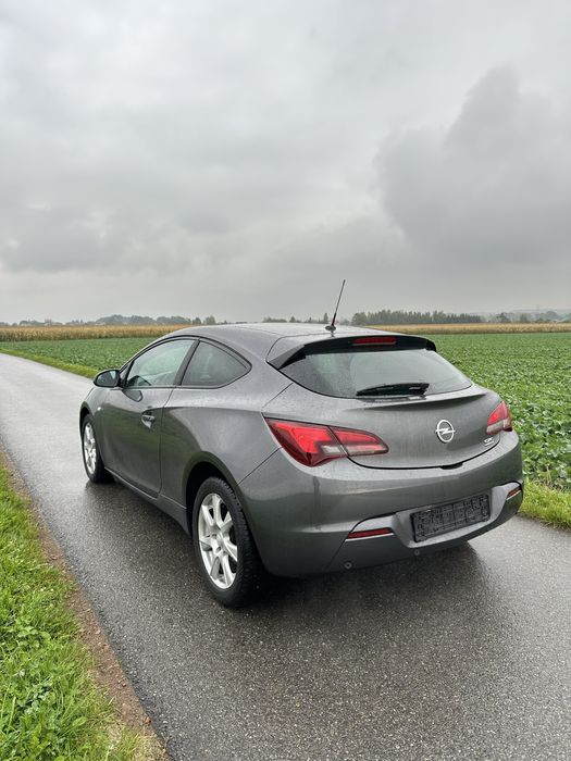 Opel astra j gtc 1.4 turbo opc line