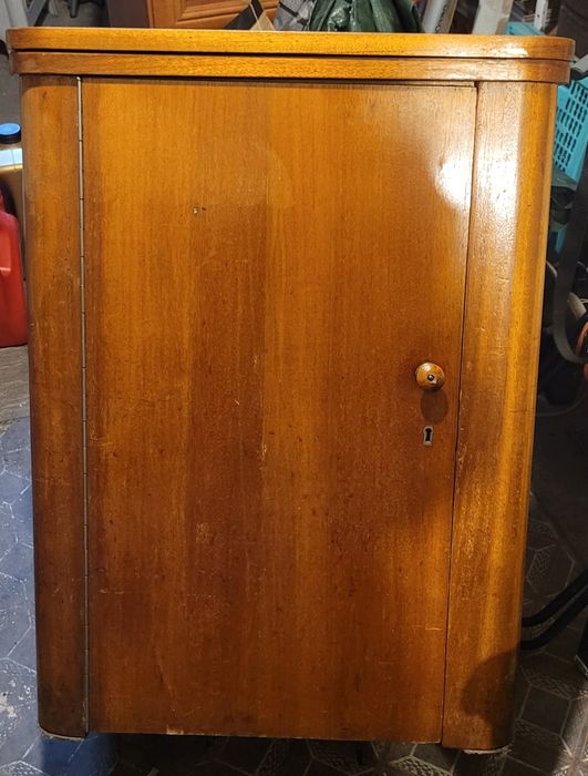 Szafka po maszynie do szycia Łucznik