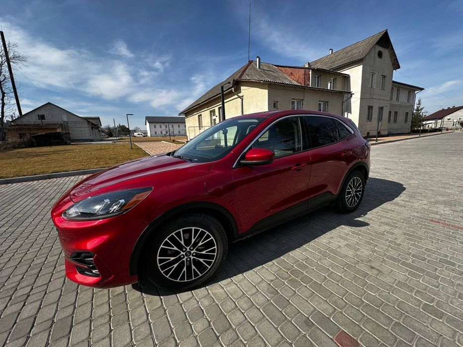 Ford Escape Plag-in hybrid, гібрид, плагін, підзаряджаємий форд ескейп