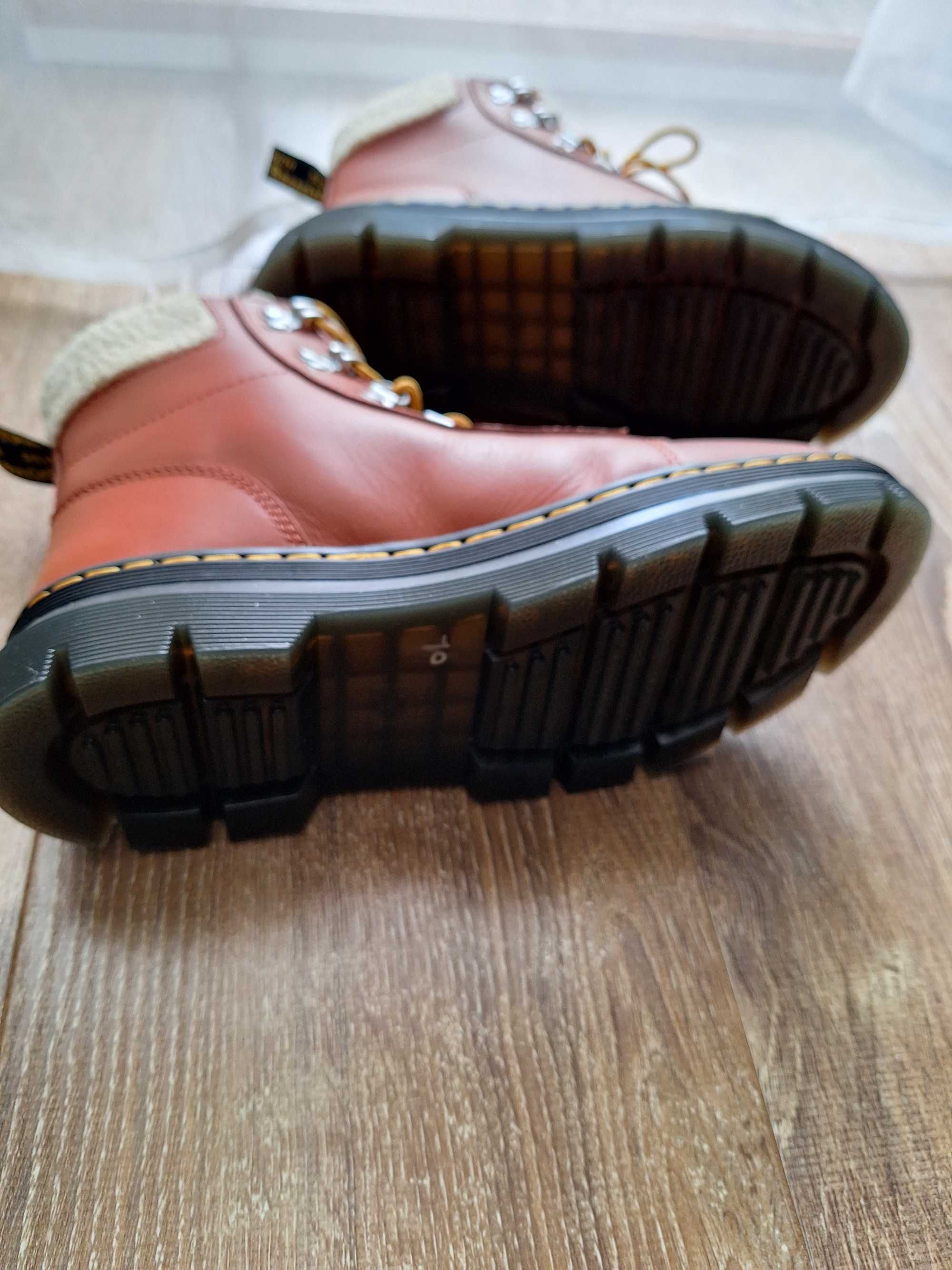 Dr Martens botki na platformie