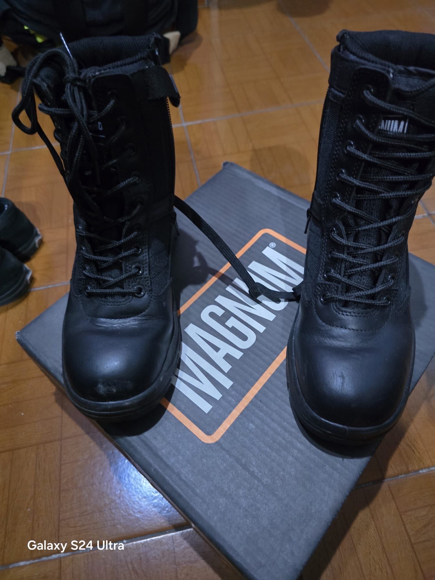 Botas Táticas MAGNUM®