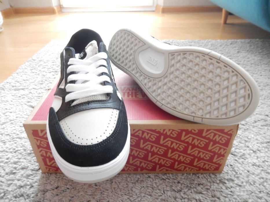 nowe męskie buty Vans Lowland CC rozmiar 44,5 (29 cm)
