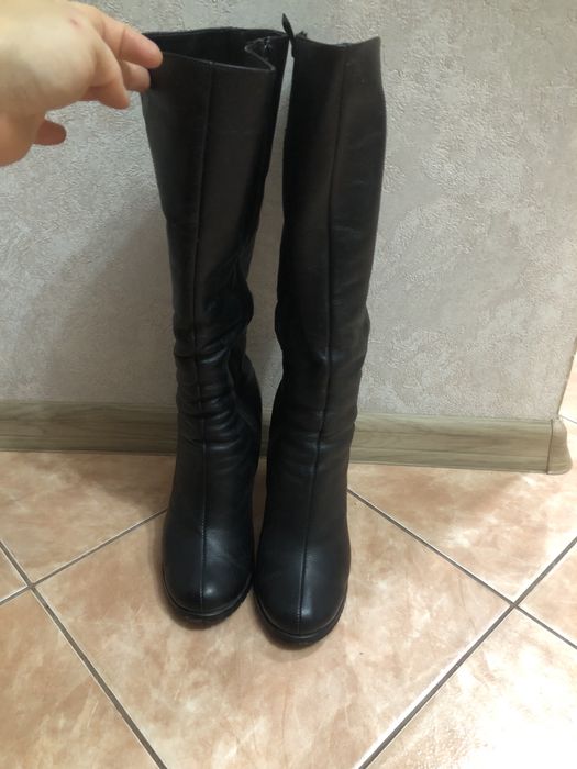 Сапожкі 38 р шкіряні