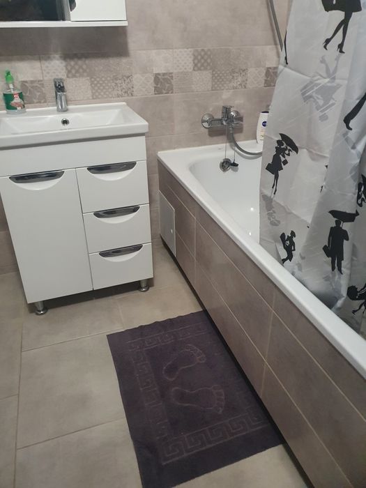 . ЖКАтлант.Оренда подобова квартира. Рівненська, Київський майдан.