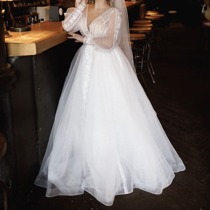 Весільна сукня