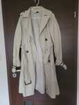 Kremowy trencz Zara Basics