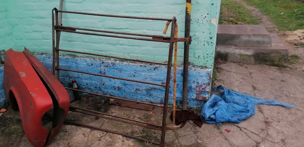 Продам крила ваз 2101 б/у стекловолокно