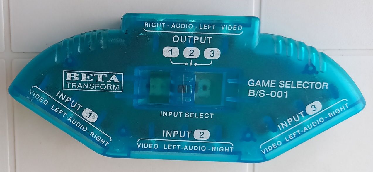 Aparelho Selector de Sistema de Saida 3 Input - 1 Output