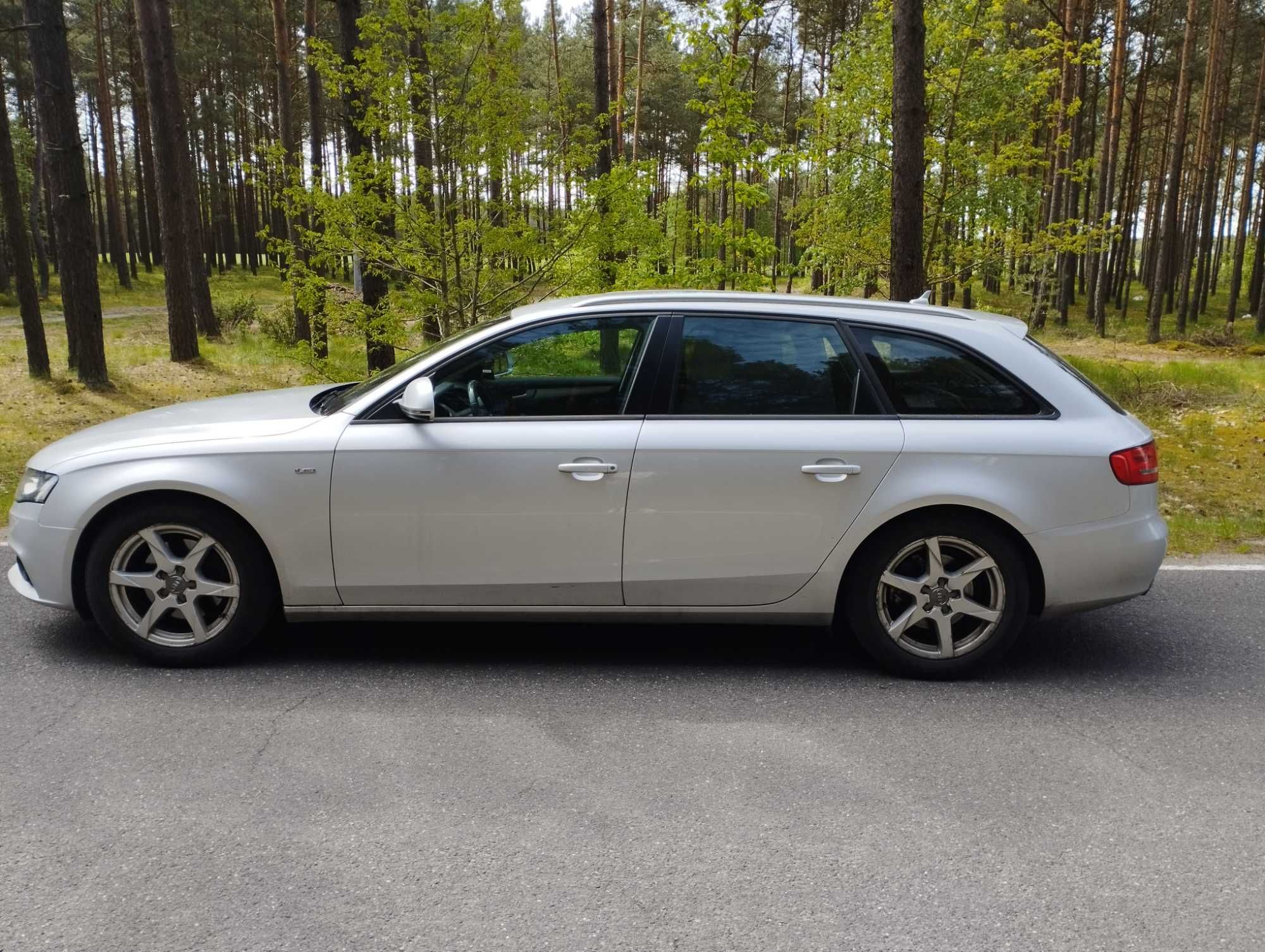 Audi A4 B8 2.0 TDI, S-LINE 2008 rok