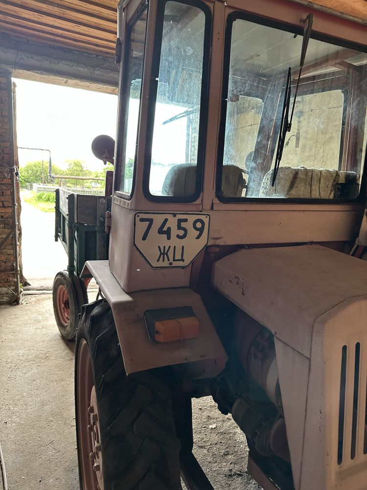 Продам Т-16 в дуже гарному стані з причіпом