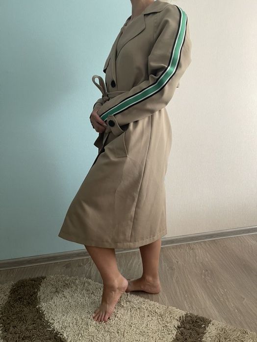 Стильний тренч пальто плащ куртка