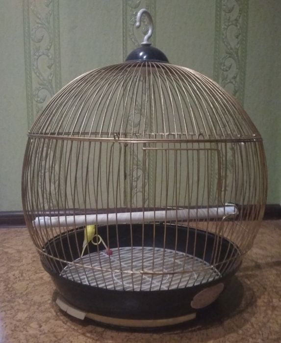клітка для папуги з бачонками для корму. Вартість 390грн + комісія