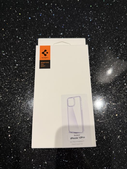 Iphone 12 pro etui spigen