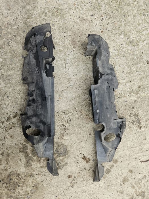 Вольсваген Пассат Б5 Пластик дефектом радіатора Volkswagen Passat B5