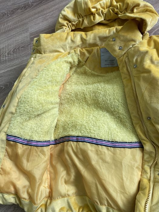 Куртка для дівчинки зима.