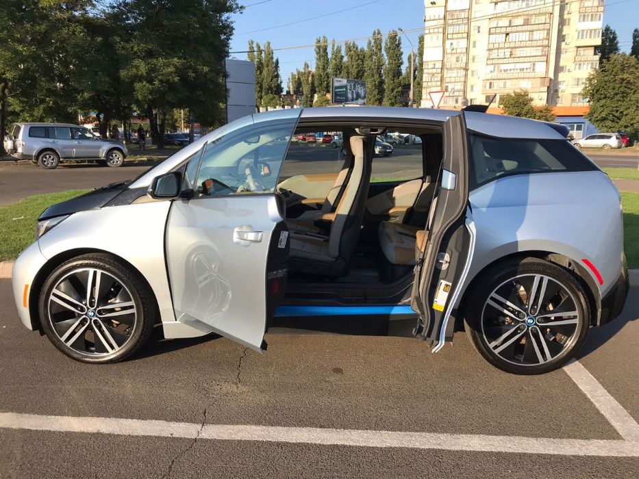 Bmw I3 REX гибрид бензин Giga 2015 Электромобиль