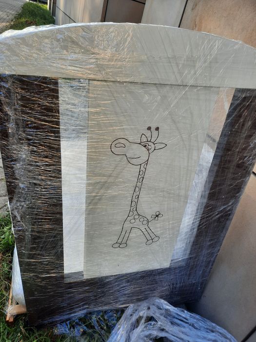 Łózeczko dziecięce drewniane Klupś Żyrafa Safari orzech 120x60