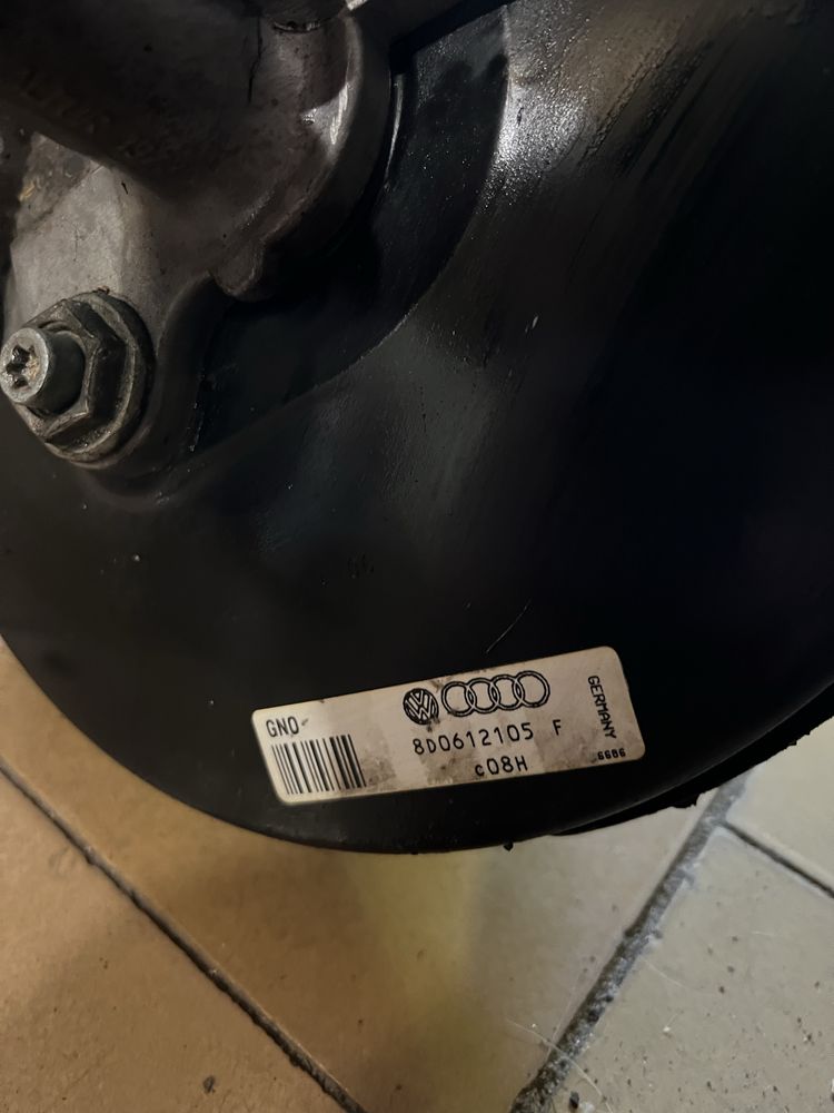 Audi a6 c5 2.5TDI Головний Тормозной циліндр ваккум
