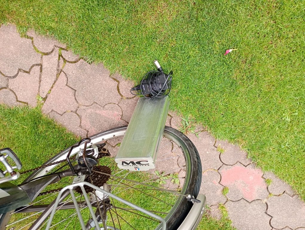 Rower męski elektryczny