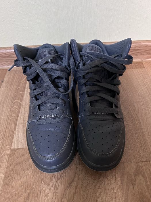 Кросівки Jordan в гарному стані