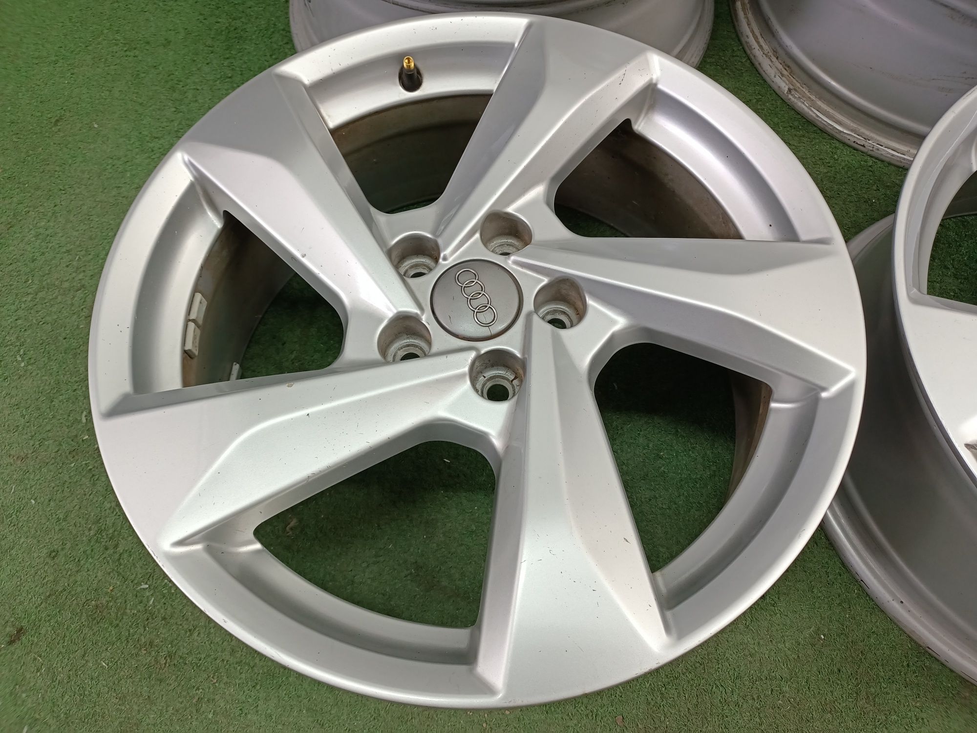 18" felgi 5x112 et43 Audi Q3 Q2 A3 A4 A6 VW Tiguan Wysyłka