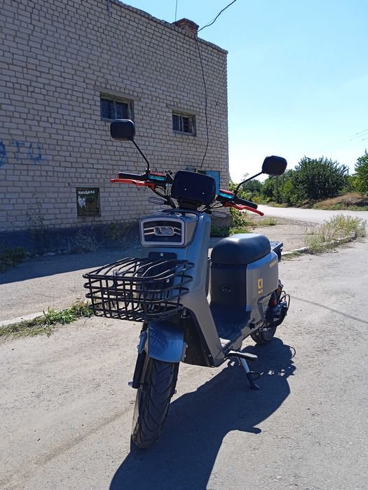 Електроскутер Dominator A9