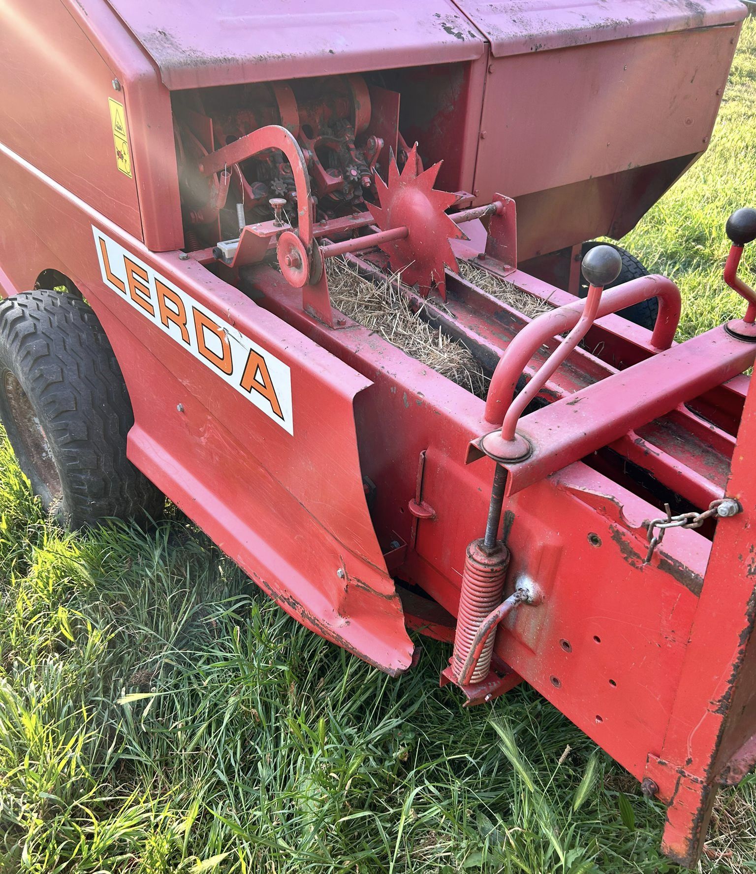 Enfardadeira LERDA 1100 em excelente estado