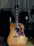 Gibson Hummingbird Standard