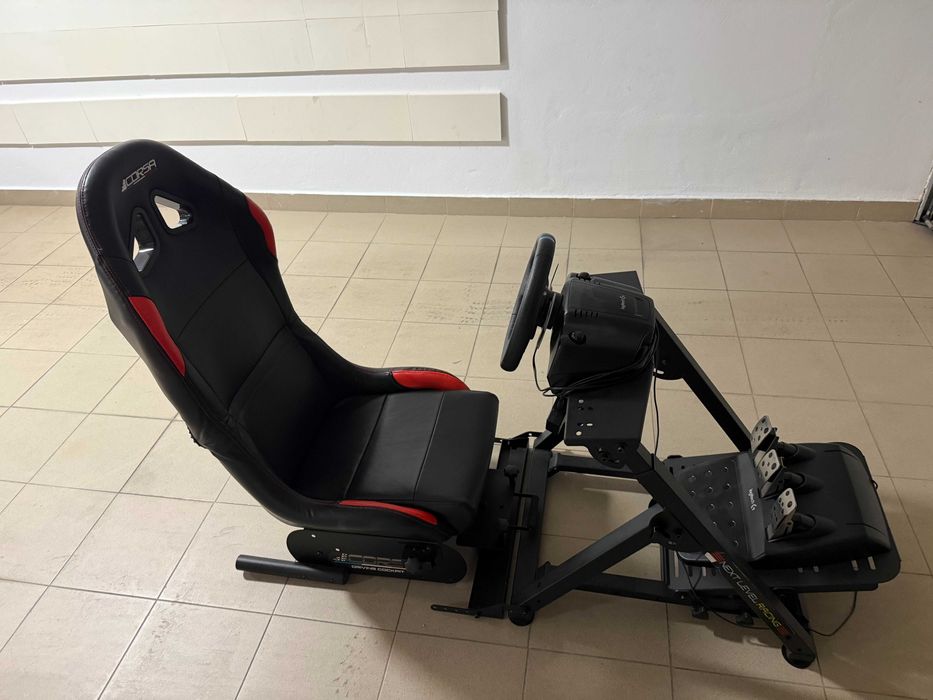 Next Level Racing Wheel Stand 2.0 com banco e Logitech G29