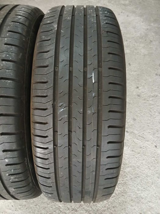 2 pneus 215/60R17 Continental seminovos