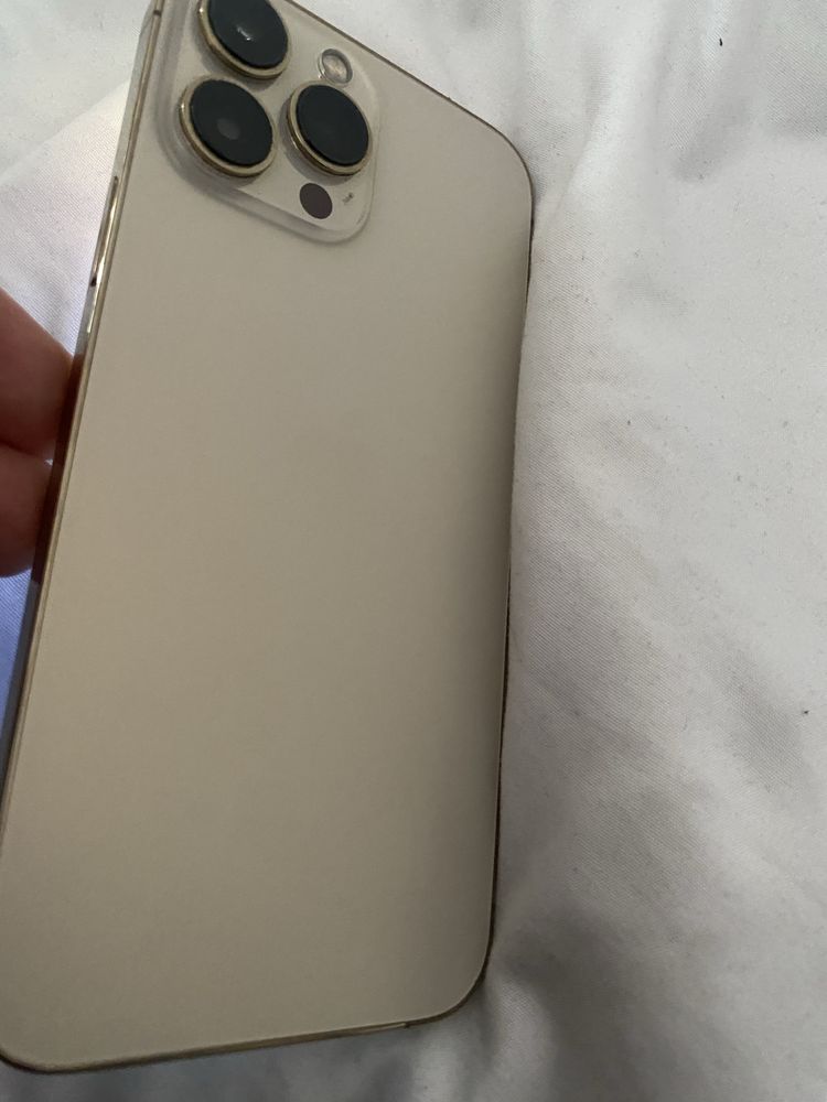 Iphone 13 pro max w stanie bardzo dobrym