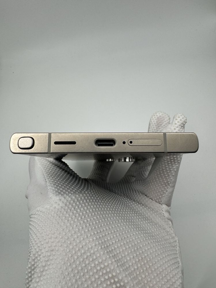 Найкрутіший Смартфон Samsung Galaxy S24 Ultra 12/256GB Titanium