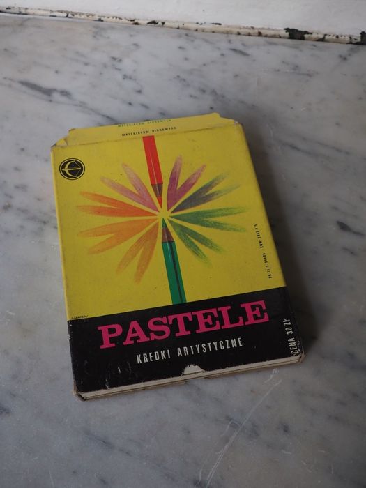 Stare kredki artystyczne pastele