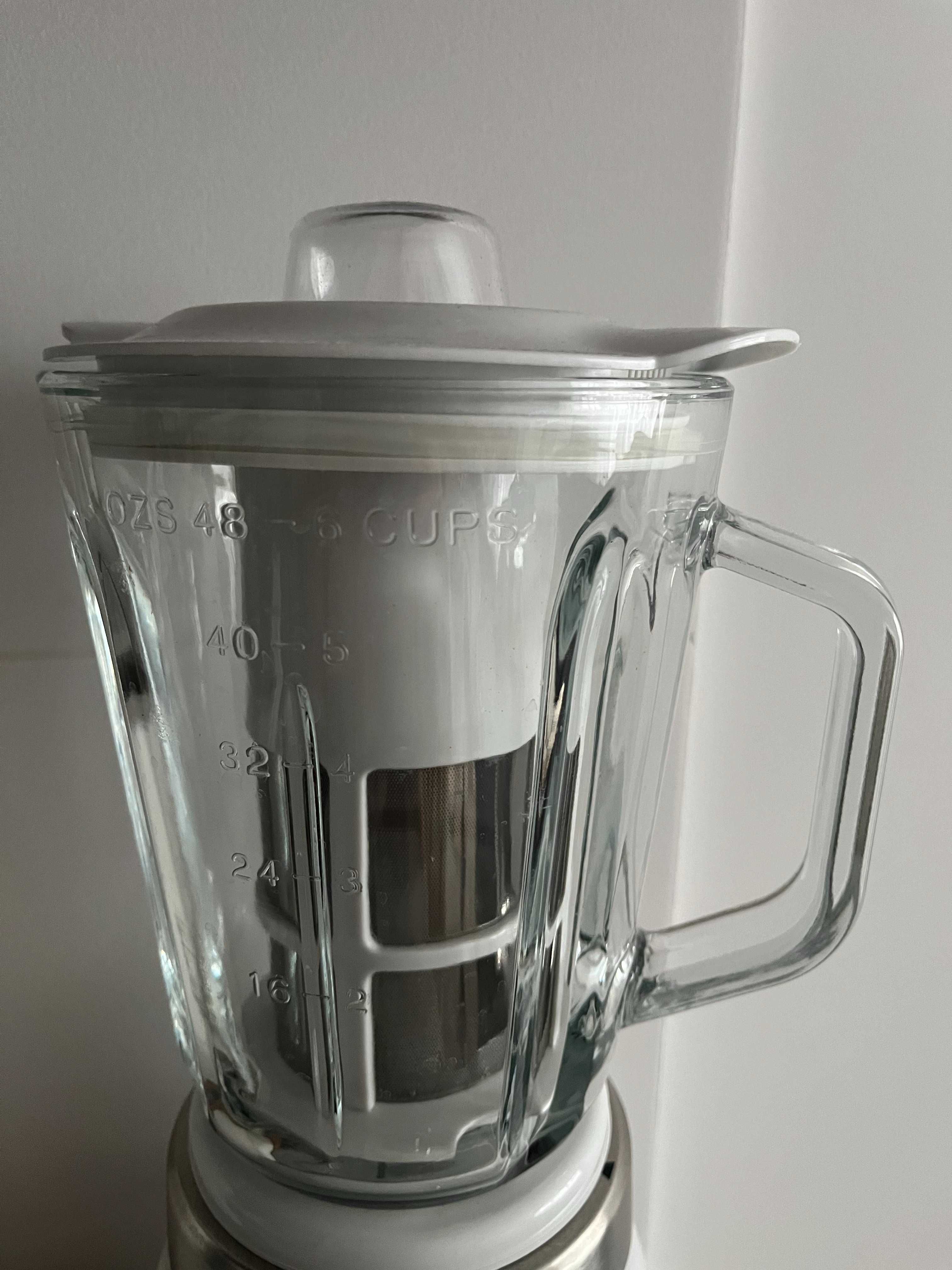 Blender kielichowy DUKA 1500 mln