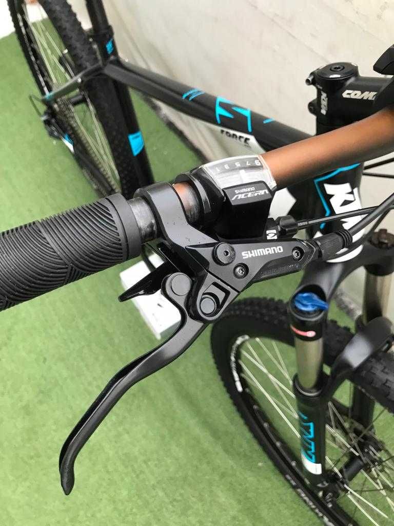 *Elektryczny KTM MACINA FORCE 293* Bosch Performance CX Shimano DEORE