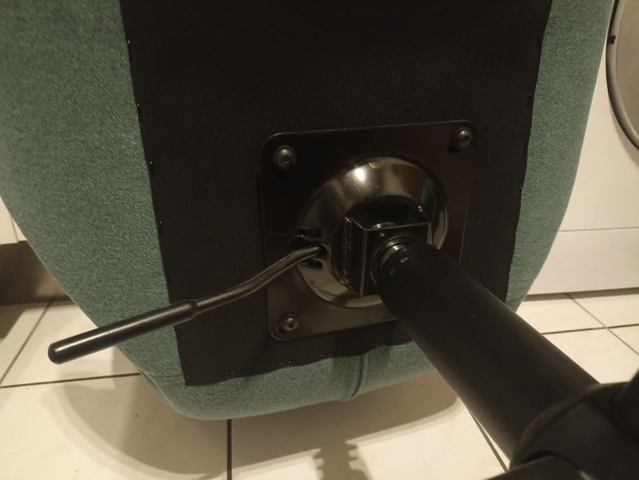 Комп'ютерне крісло