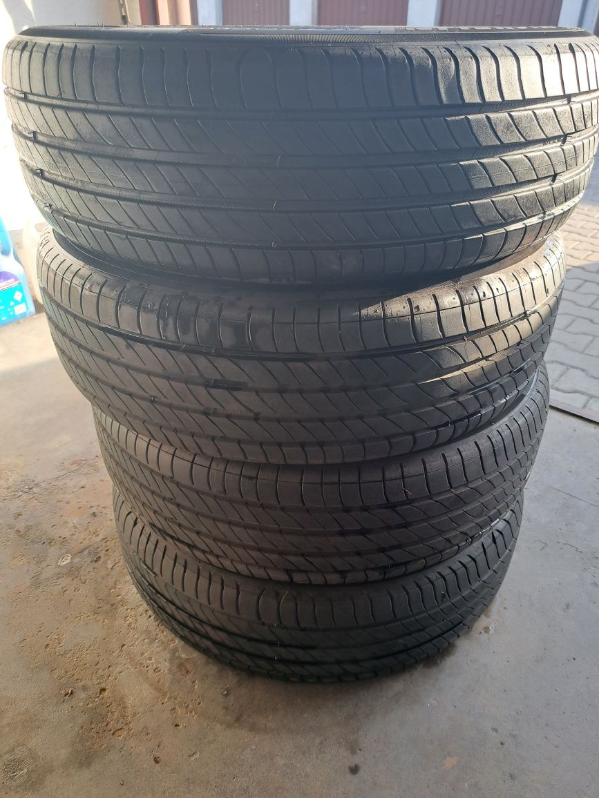 Komplet opon letnich MICHELIN