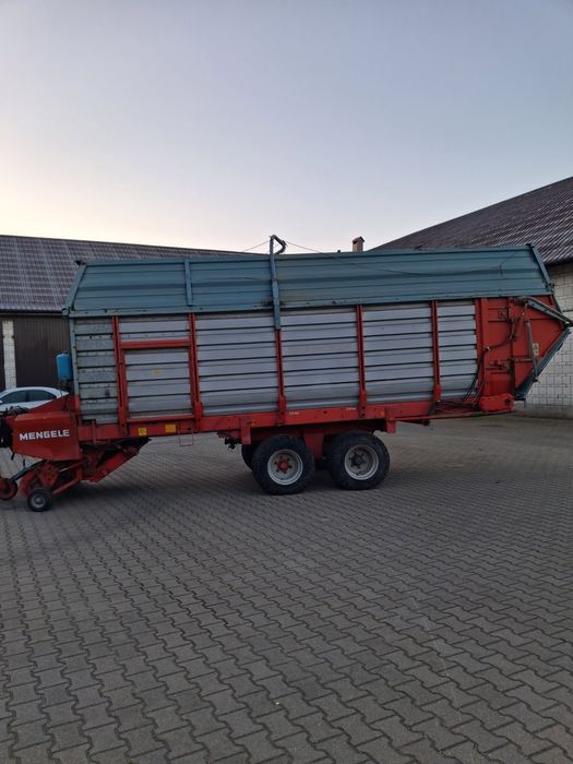 Przyczepa samozbierająca mengele