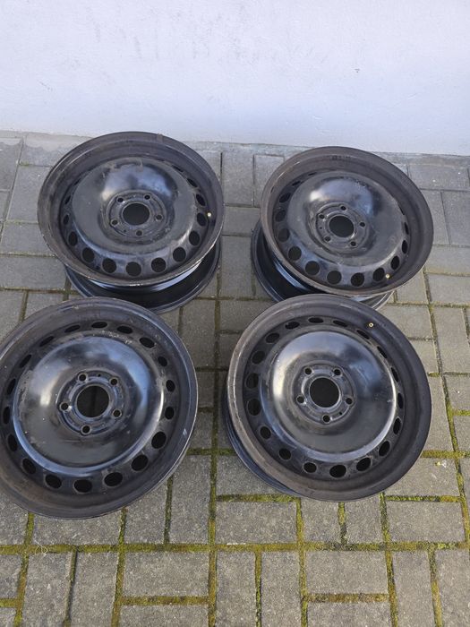 Felgi stalowe Renault 16 cali 5x114.3 dobry stan cena za 4szt