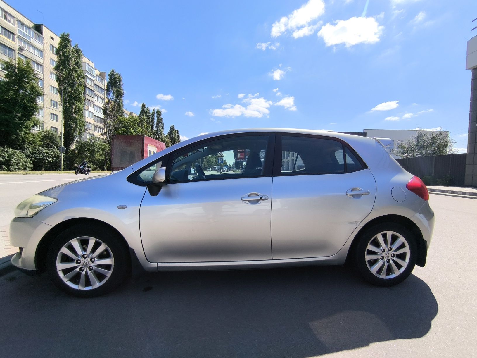 Продам свою Toyota Auris 2007 в отличном состоянии