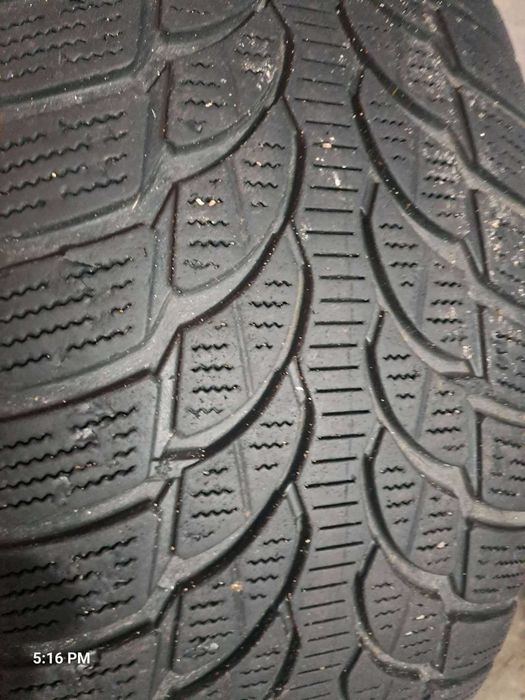 sprzedam opony Bridgestone Blizzak 225/50R17 zimowe