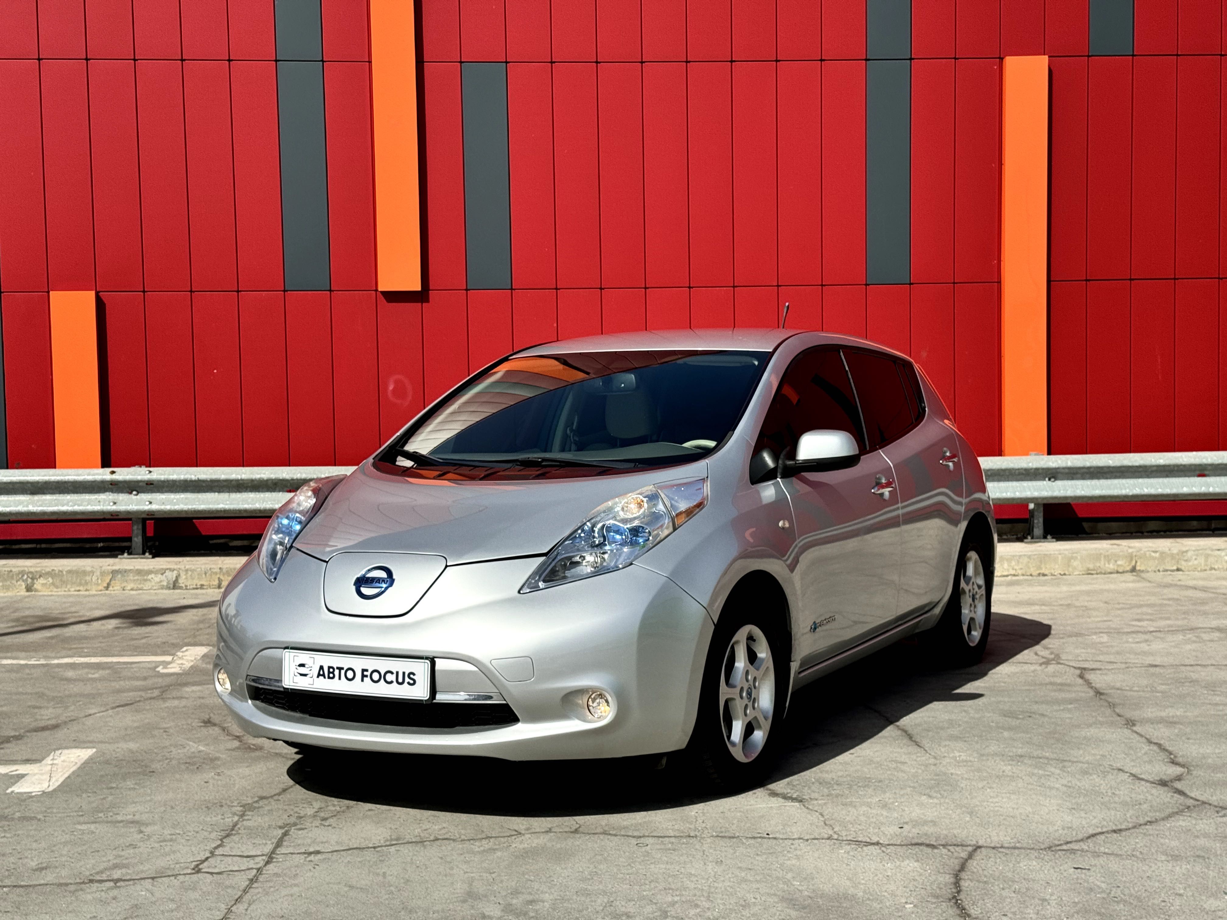 Nissan Leaf 2011 Рік Електро 24 кВт АКПП - Розстрочка/Обмін