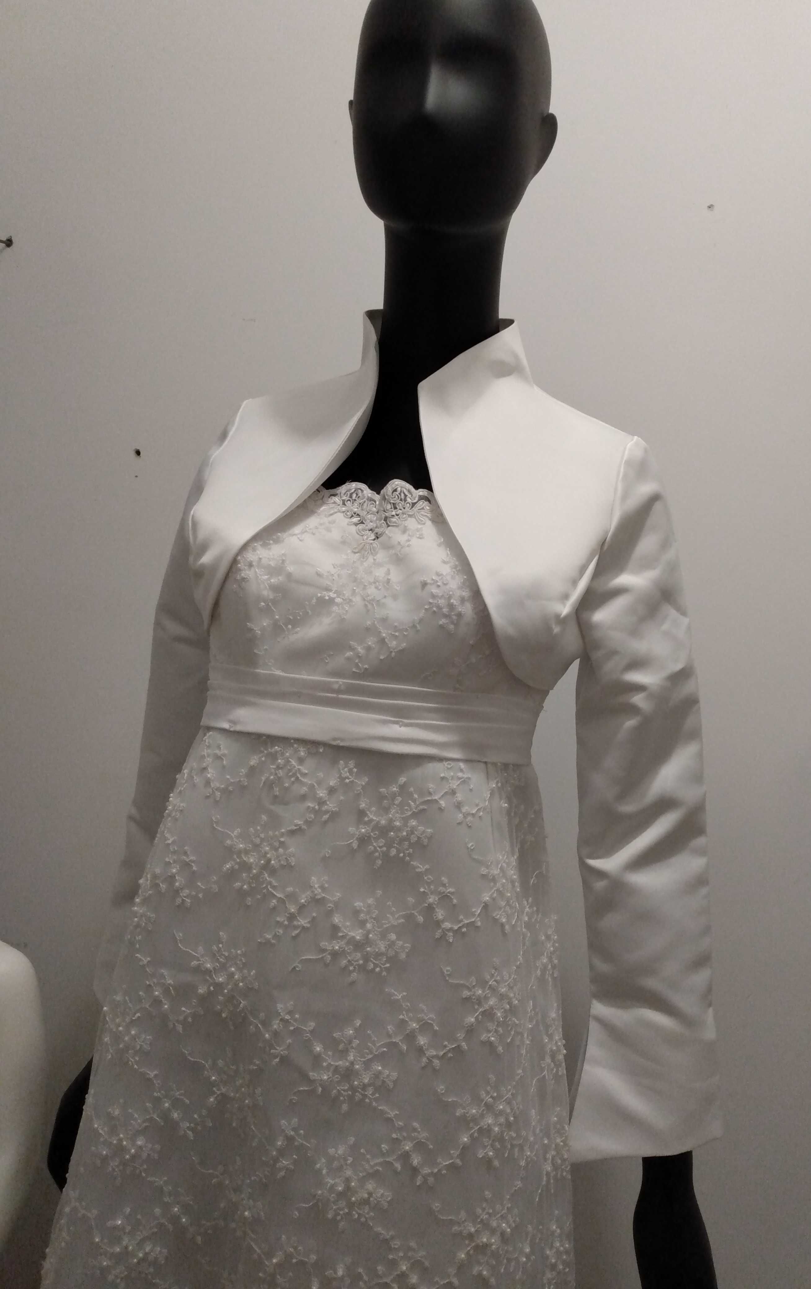 Suknia ślubna w rozmiarze S
