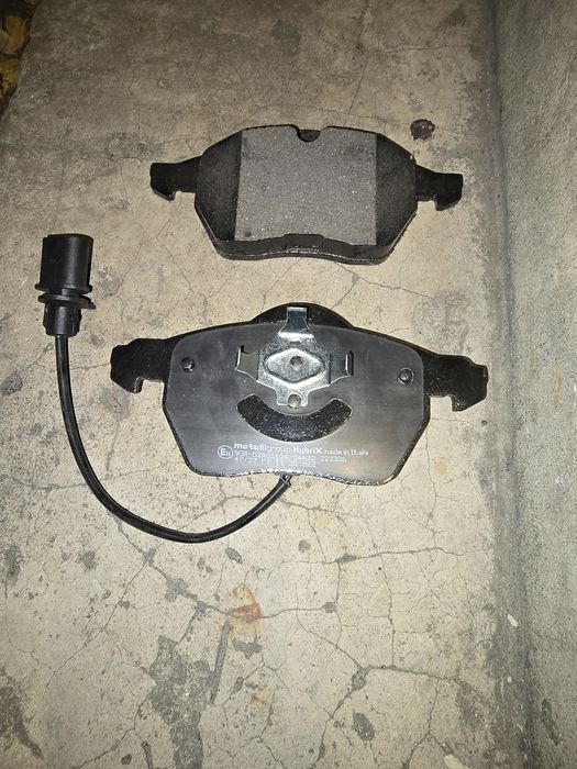 Гальмівні колодки  1 пара