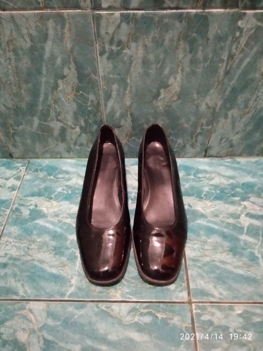 Черные туфли Clarks р 40 (25 см)