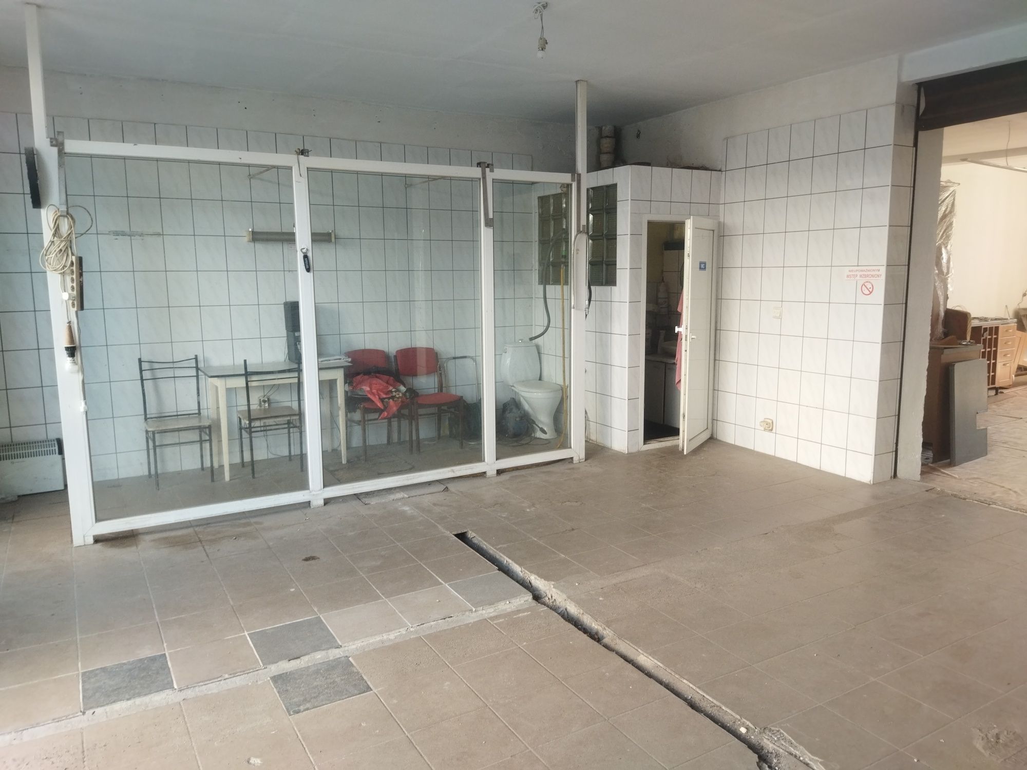 Lokal 130m2+90m2