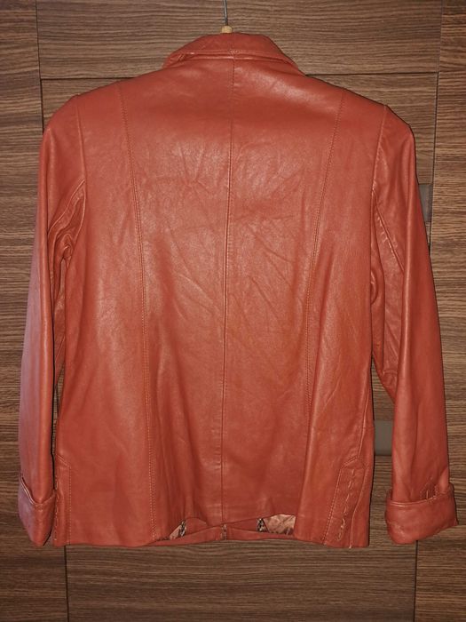 Женская куртка пиджак из натуральной кожи