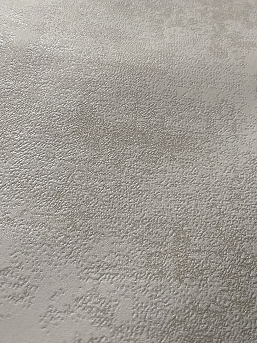 Придам шпалери горячого ти