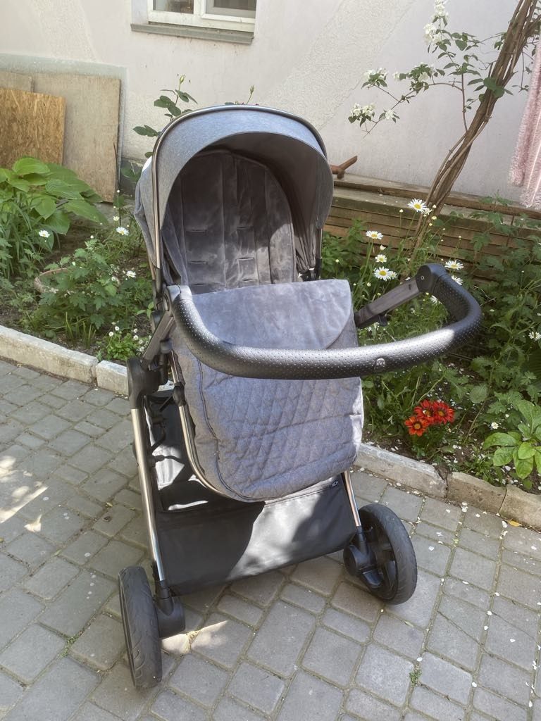 Продаю Коляску.Цена приемлемая.