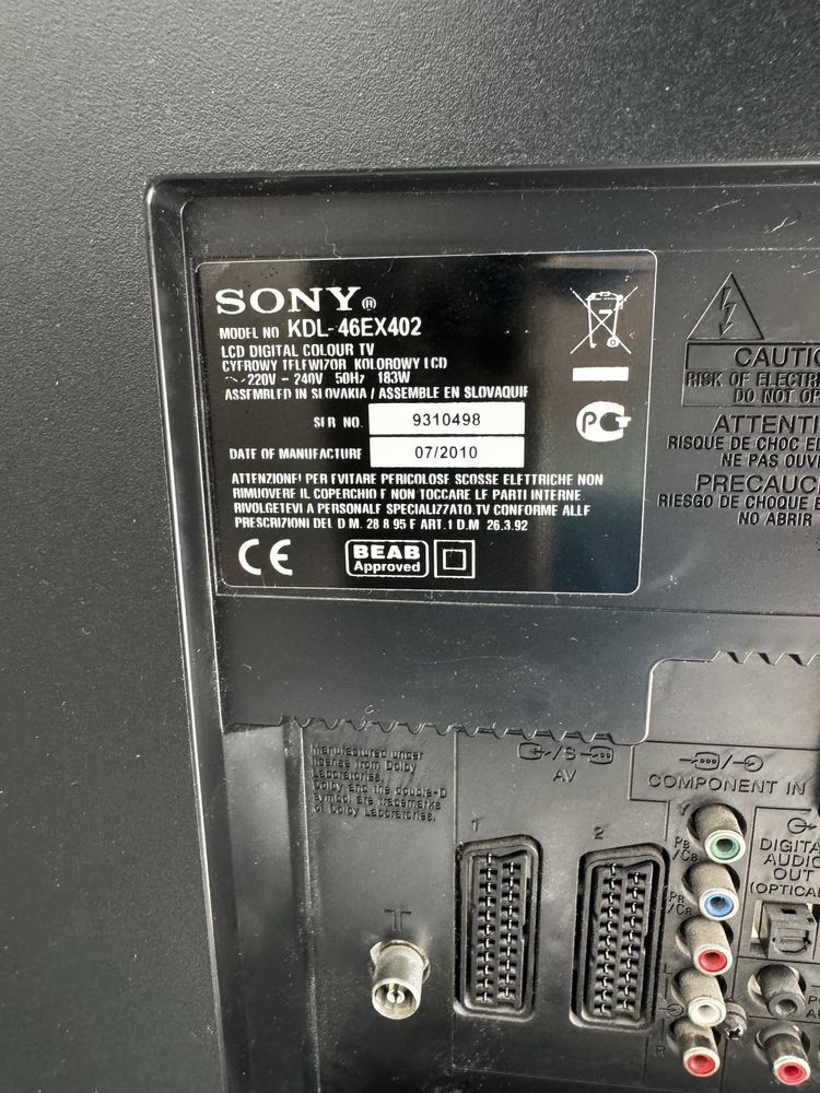 Телевізор Sony KDL46EX402 зі скляною полицею